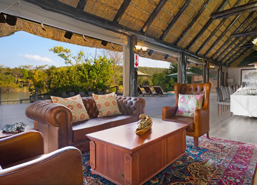 Lakeside Lodge Lounge