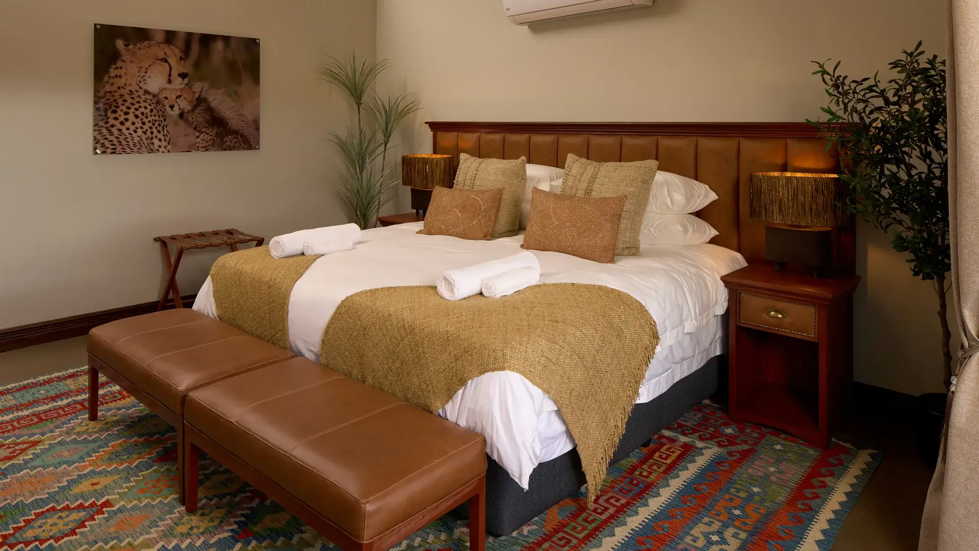 Impala tent bedroom with cheetah artwork