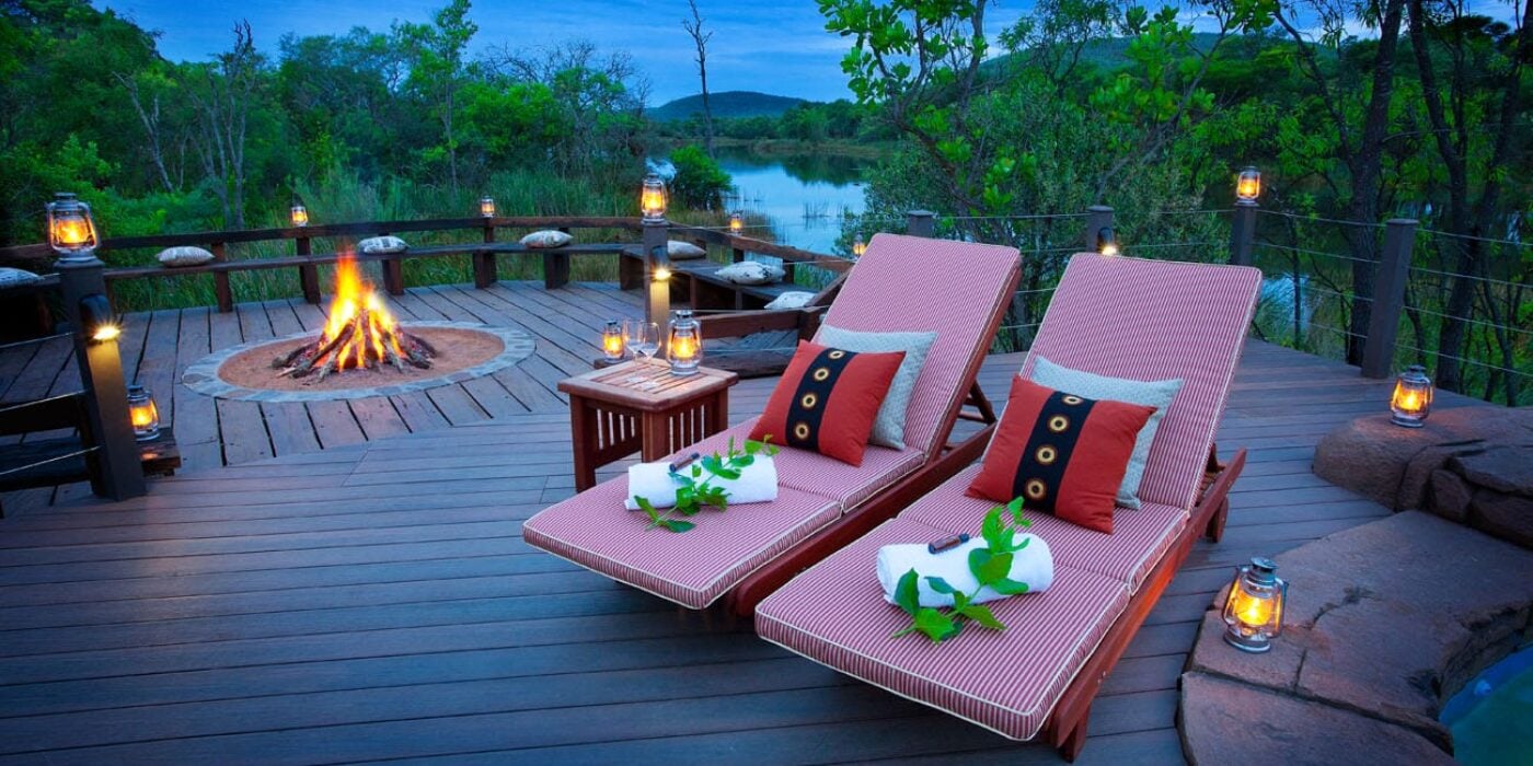 Hippo Lakes poolside chairs