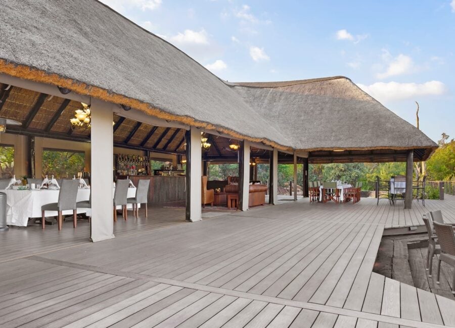 lakeside-exterior-4